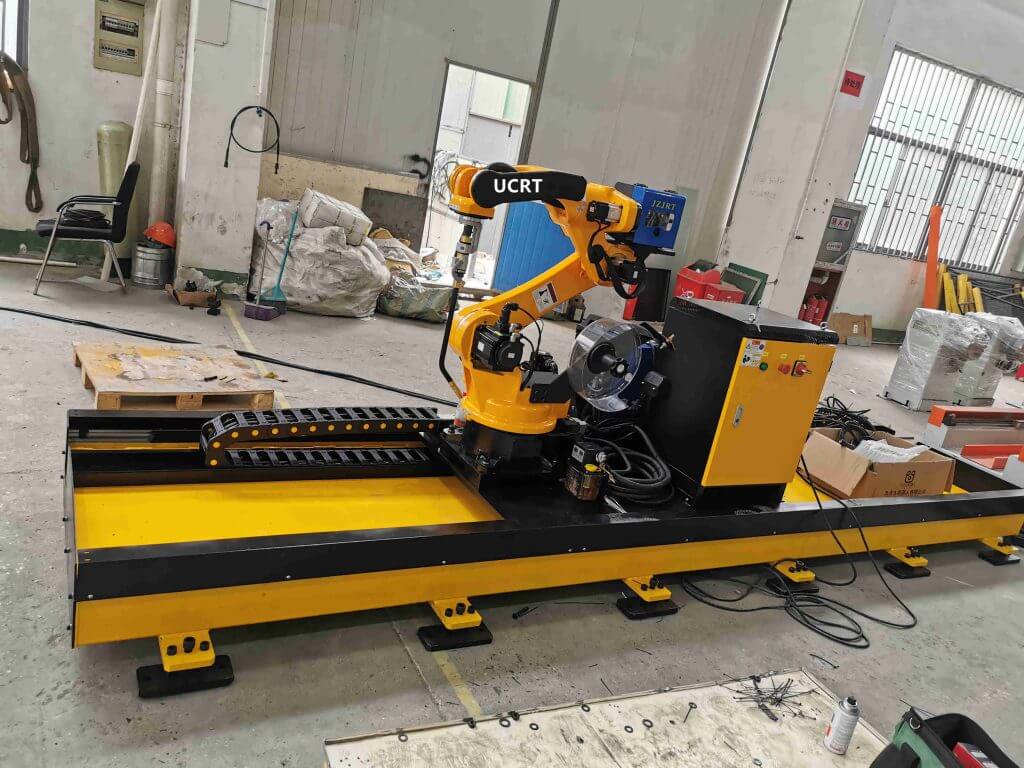 Walking ground rail welding robot 1024x768 - Робот для сварки наземных рельсов